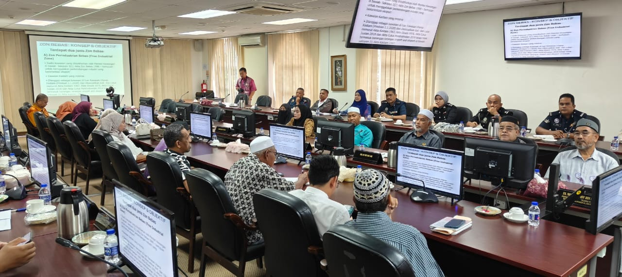 Sesi Dialog Majlis Daerah Tumpat Bersama Persatuan Peniaga Kawasan Bebas Cukai Pengkalan Kubor